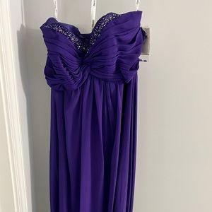 David’s Bridal dress. Never woren!